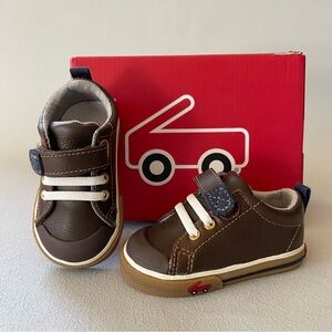 See Kai Run Stevie II Brown Leather Toddler Sneakers, Size 4